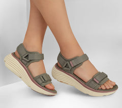 Skechers | Max Cushioning Endeavour Sandal - Miranda