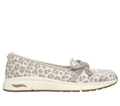 Skechers | Martha Stewart: Arch Fit Living