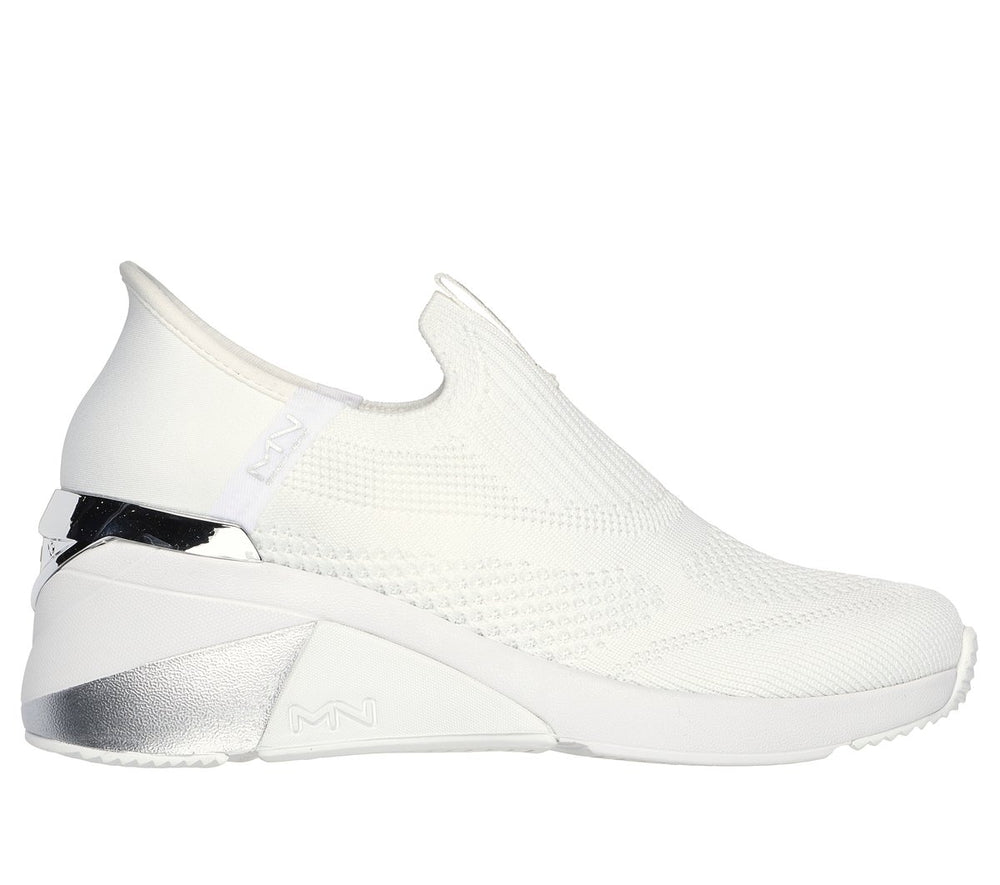 WHITE,7.0,Medium