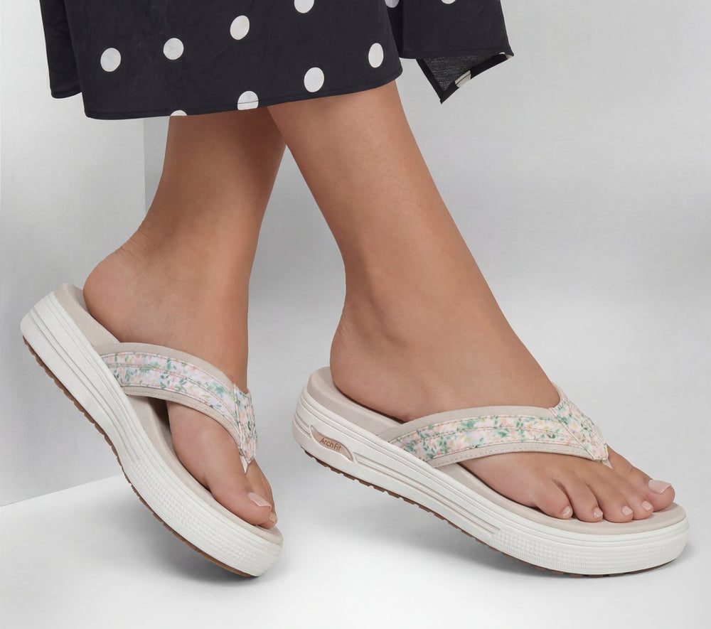 Skechers | Arch Fit Arcade Sandal - Flora Friends
