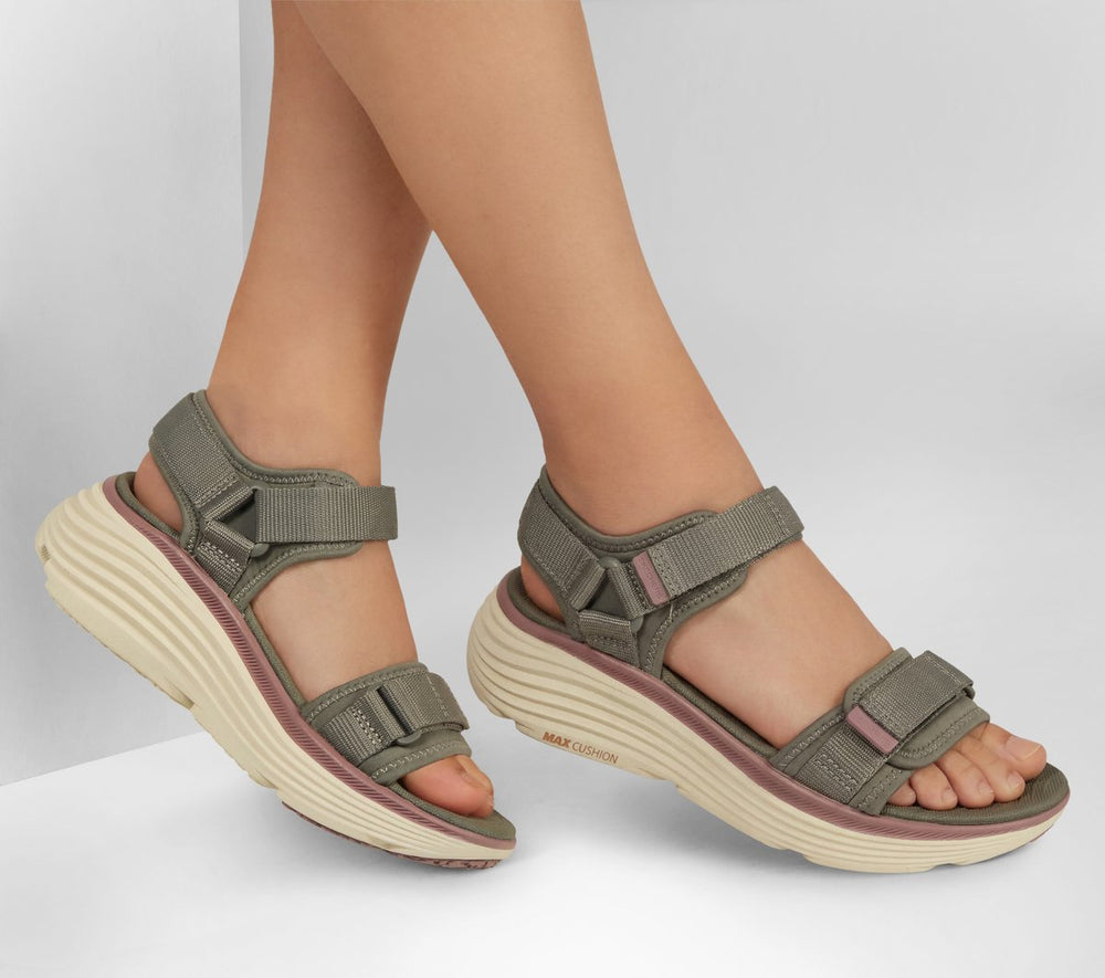 Skechers | Max Cushioning Endeavour Sandal - Miranda