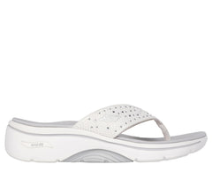 Skechers | GO WALK Arch Fit 2.0 Sandal - Claire