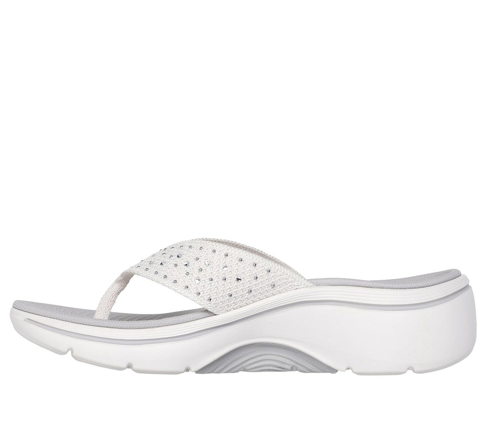 Skechers | GO WALK Arch Fit 2.0 Sandal - Claire