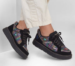 Skechers | Keepsakes Cozy - Street Hiker Pops