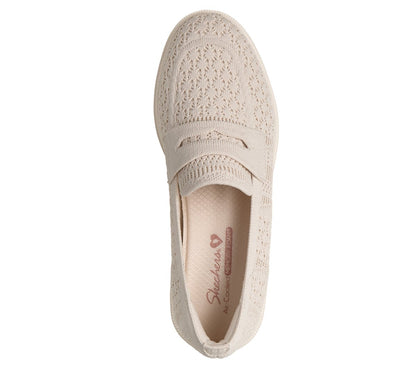 Skechers | Cleo Taylor - Keep Me Close