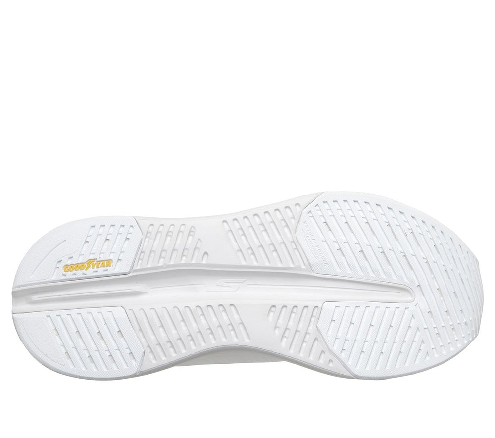 Skechers | Max Cushioning Glide-Step - Tukker