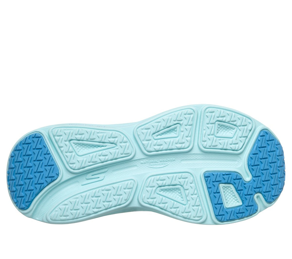 Skechers | Max Cushioning Endeavour