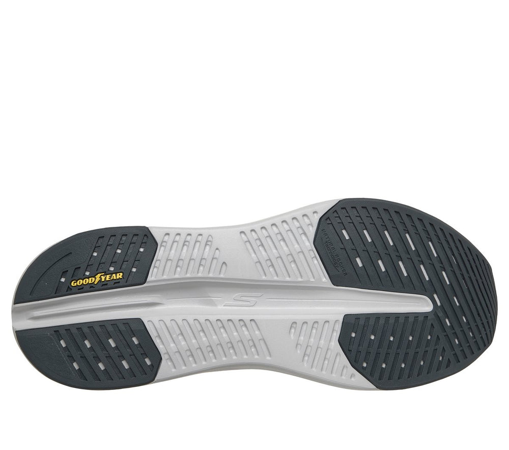 Skechers | Max Cushioning Glide-Step - Tukker